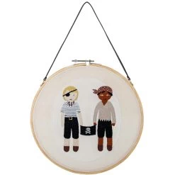 Bloomingville Jef Wanddekoration Mit Gesticktem Motiv